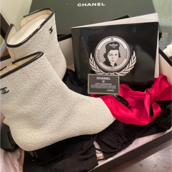 Chanel Boots - Picture 1 of 8